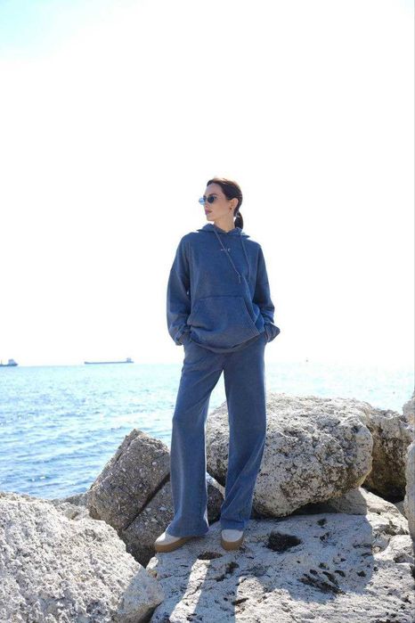 Женский спортивный костюм турецкого производства