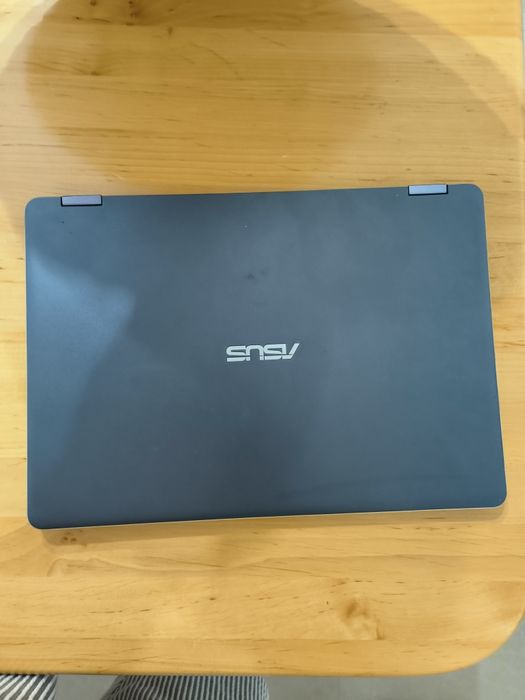Vand laptop Asus
