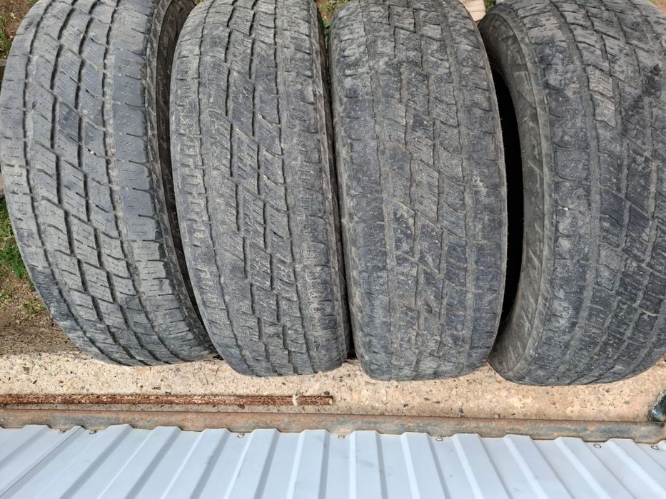 Продам шины на Rav4, б/у.