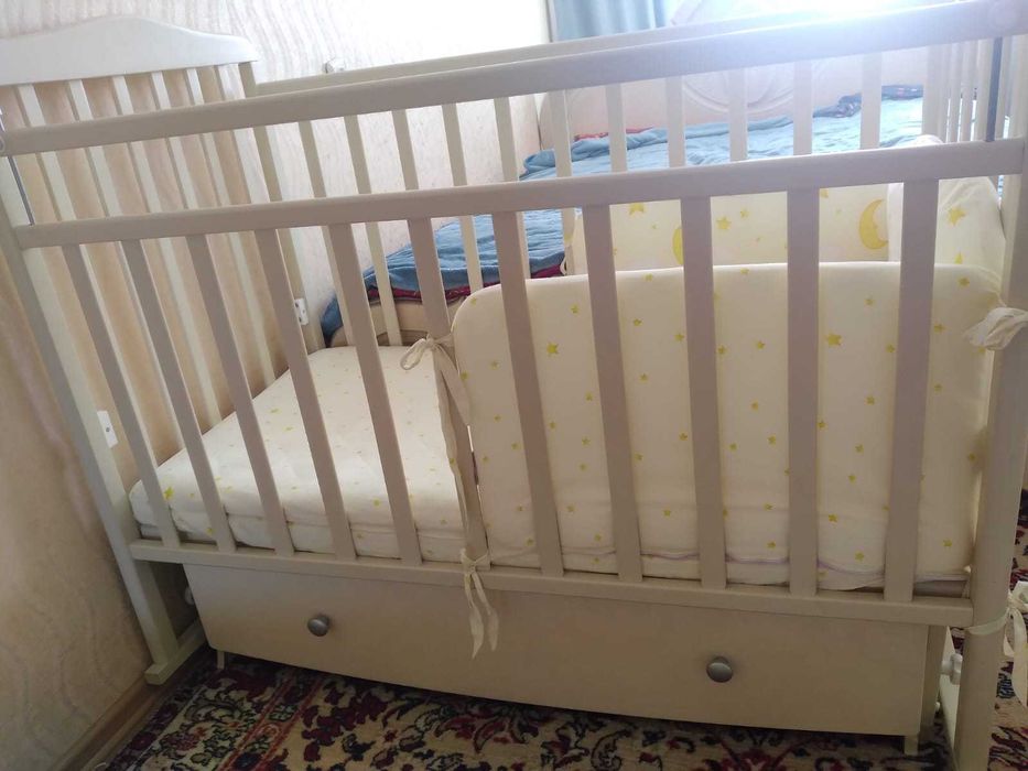 Кроватка детская
