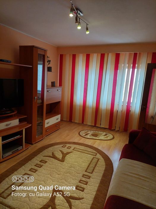 Vand /schimb Apartament 2 camere zona MB  et 4 /4   cu îmbunătățiri  sau zchimb cu 3 camere zona MB plus diferența