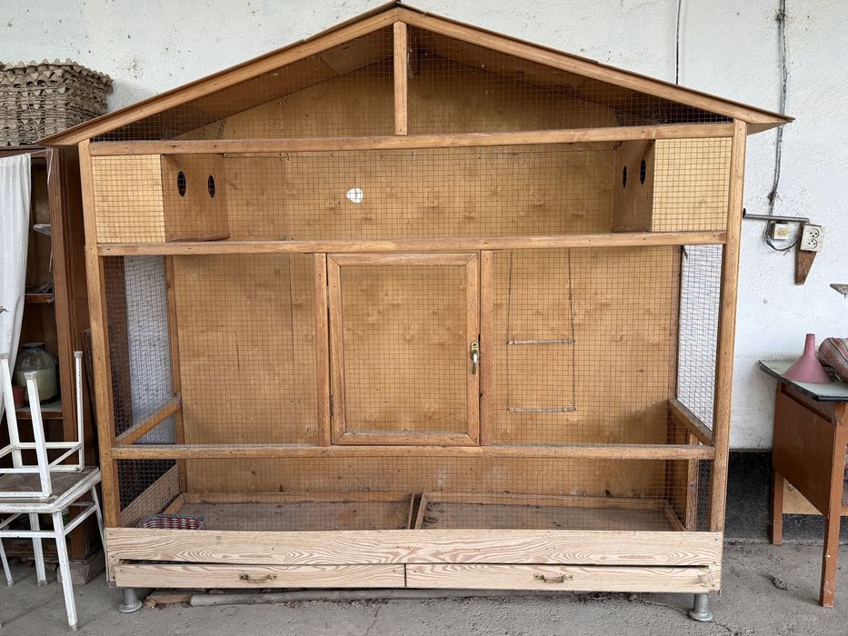 Вольер, клетка для птиц