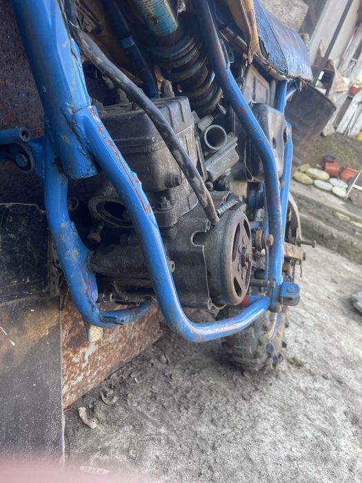 Vand Yamaha dt125r sau schimb cu pc gaming sau volan gaming