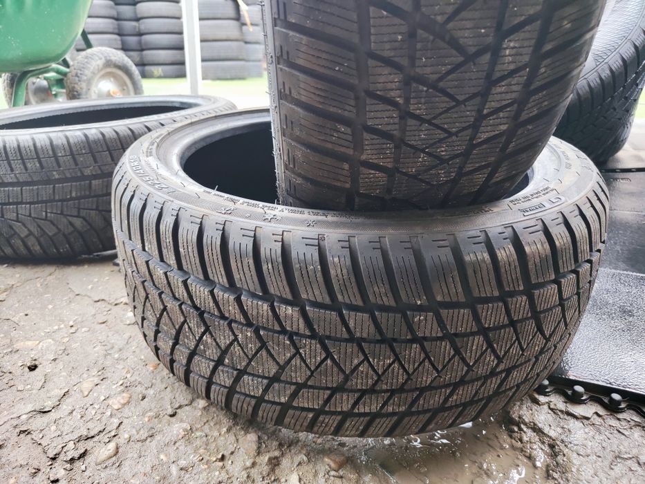 2 бр зимни гуми 225/40/18