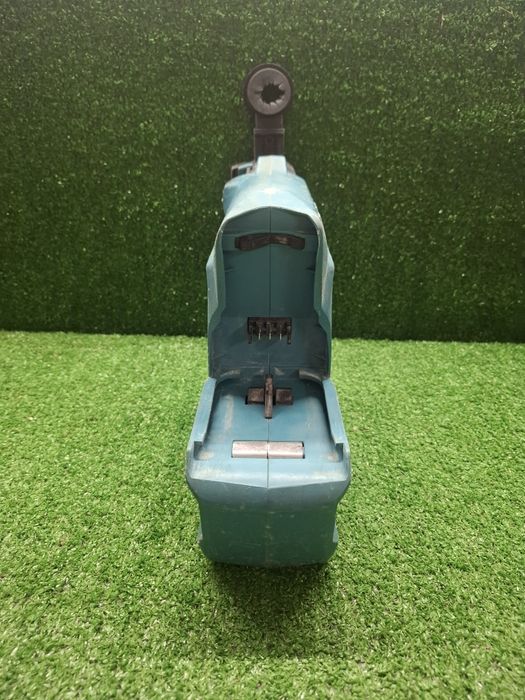 Прахоуловител на Makita DX06 за перфоратор