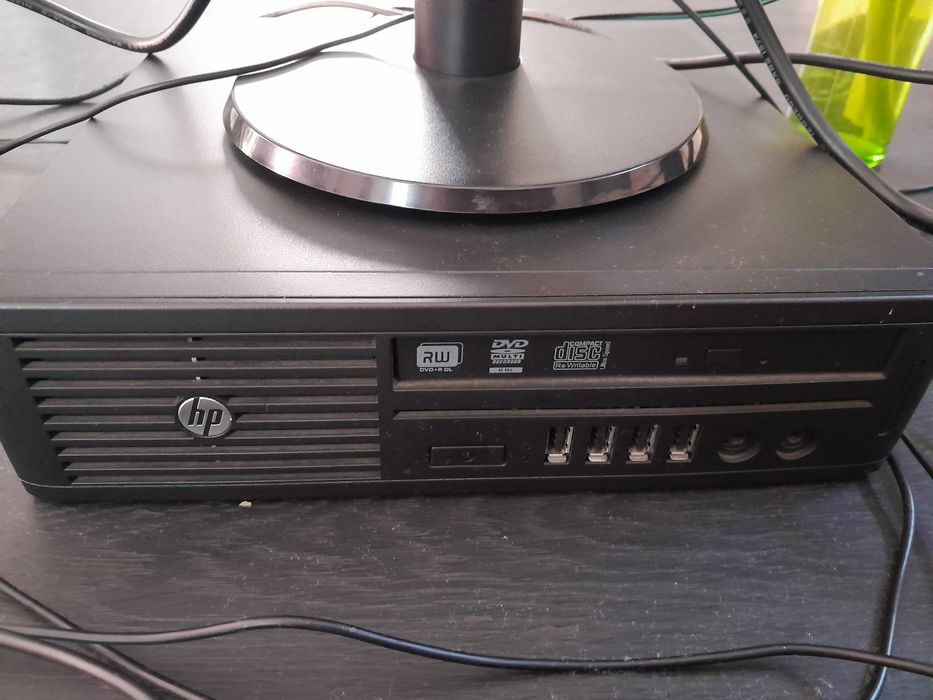 Vând calculator și accesorii