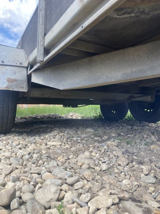 Vand remorca pentru utilaje de 3000 kg