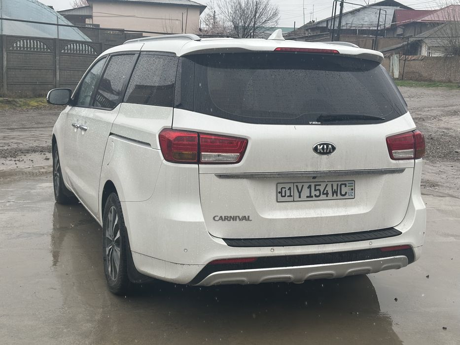 Kia. Carneval 2.2 Turbo Dizel