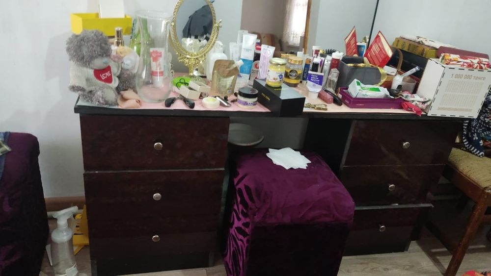 Мебель шифонер трюмо