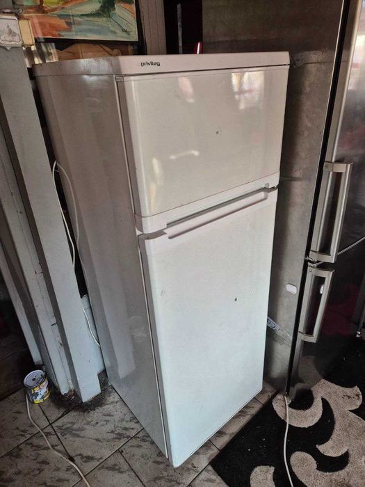 Хладилник Privileg с горна камера – Работещ