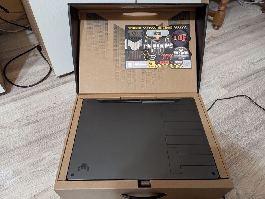 Laptop Asus TUF FX506HE i5-11400H 16GB ram rtx3050TI 4GB