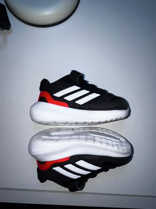 Детские кроссовки Adidas