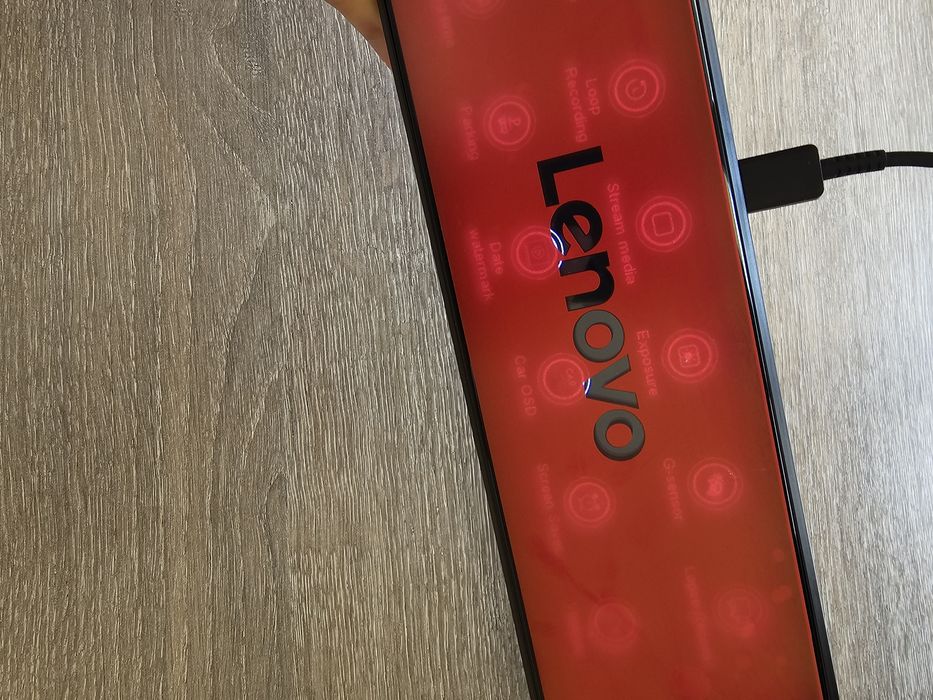 Видео регистратор Lenovo със заден парктроник 2К резолюция