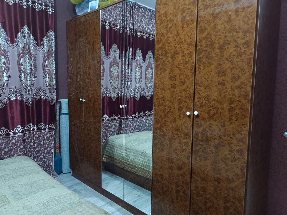 Спальний гарнитур