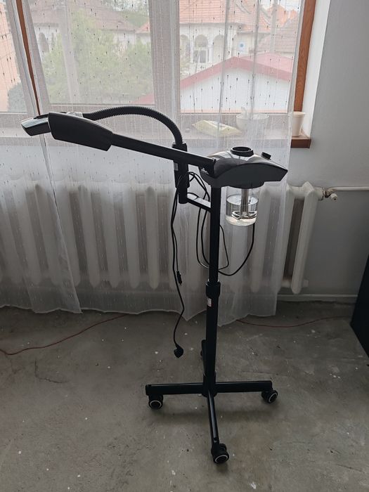 Vapozon cosmetic Giovanni + Lampa cosmetica cu lupa D-21 Negru