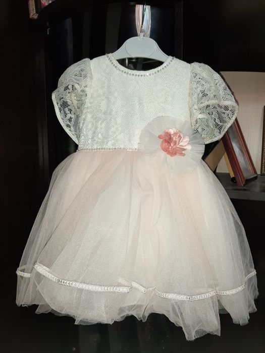 Продам детское платье на 2 года