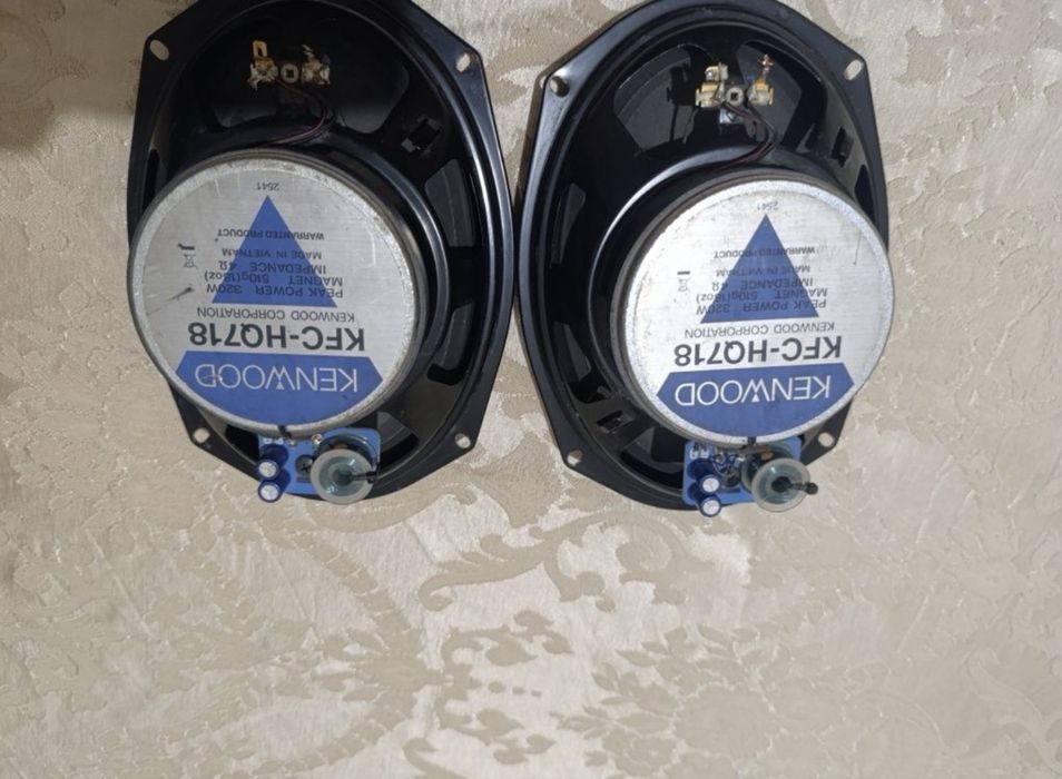 Kenwood 718 kalonka sotiladi xolati ideal