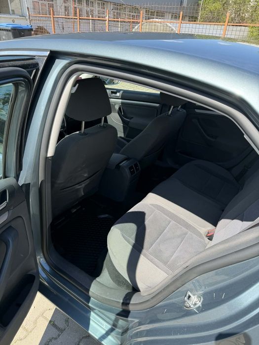 VOLKSWAGEN Jetta 2007 — imagine 3