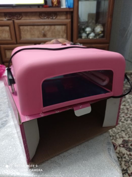 Лампа для маникюра и педикюра