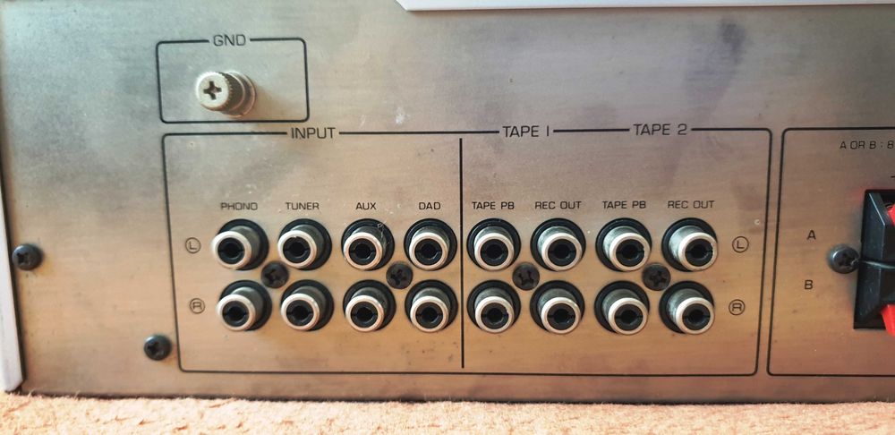 Yamaha A-500 statie 2X70W pe 8 Ohm distorsiuni 0,005%