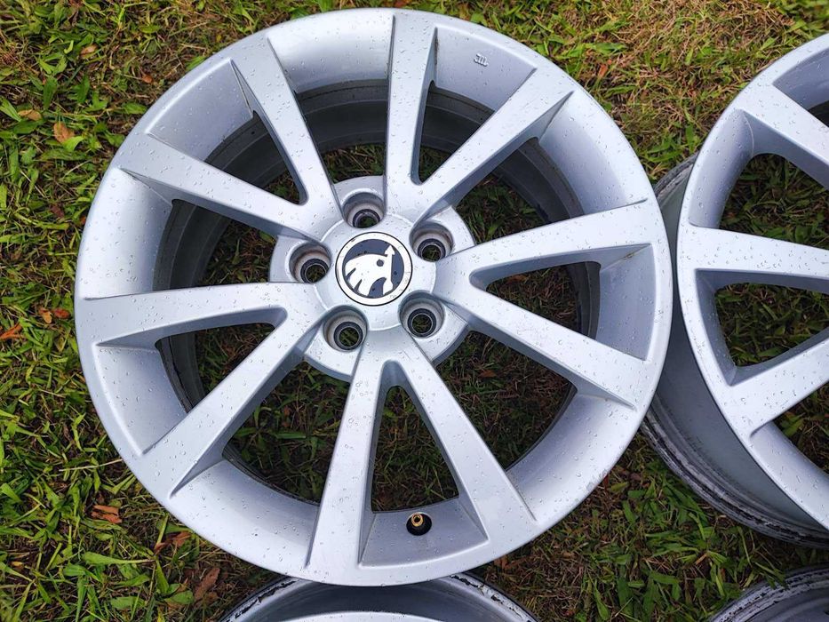 VW/Skoda - 16 цола 5x100; 4 бр. лети джанти