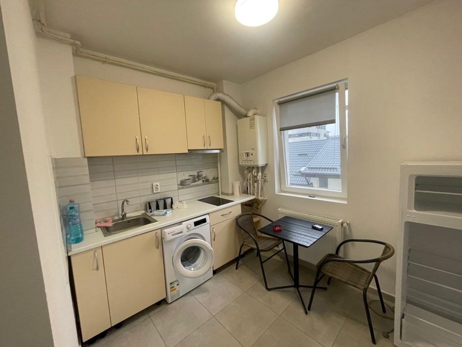 Garsoniera dexomandata Militati residence. Decomandata. Proprietar