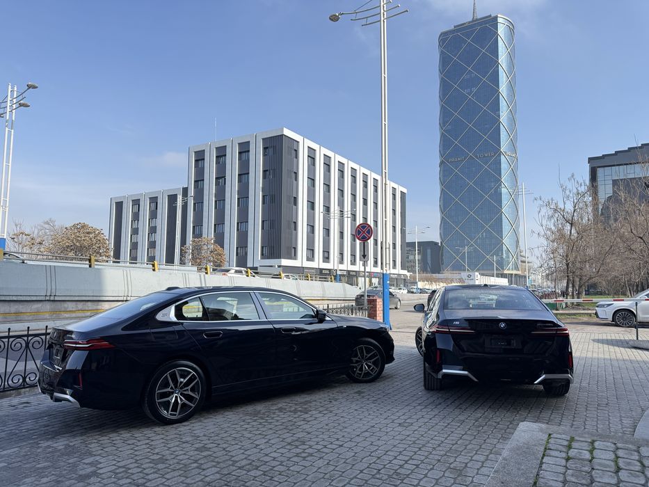 BMW i5 35L yangi