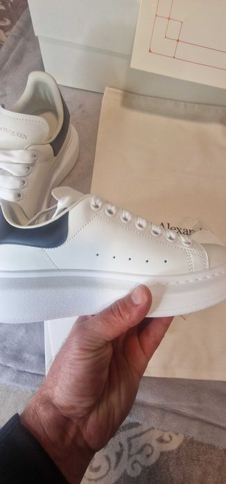 Sneakers Alexander Mcqueen albi,calitate premium, marimea 36