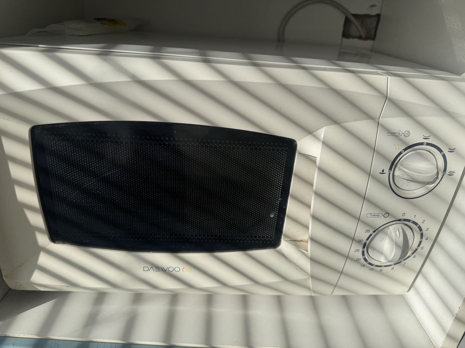 Микроволновка продам срочно