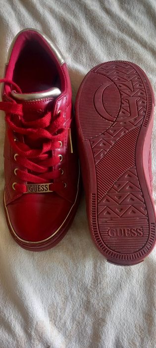 Дамски маратонки Guess