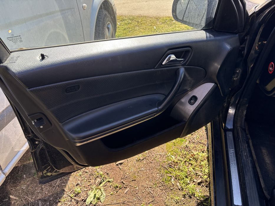 Кожен Салон за Мерцедес W203 Facelift Седан