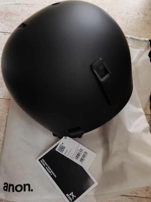 Каска за ски/сноуборд нова ANON!