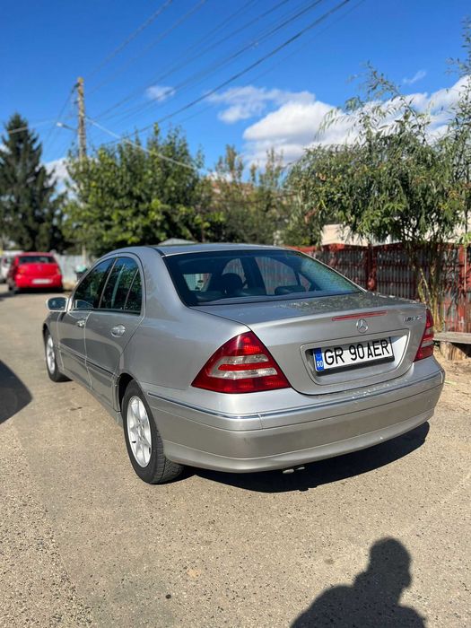 Mercedes C 220 Avantgarde 150 cp  facelift cutie automată!