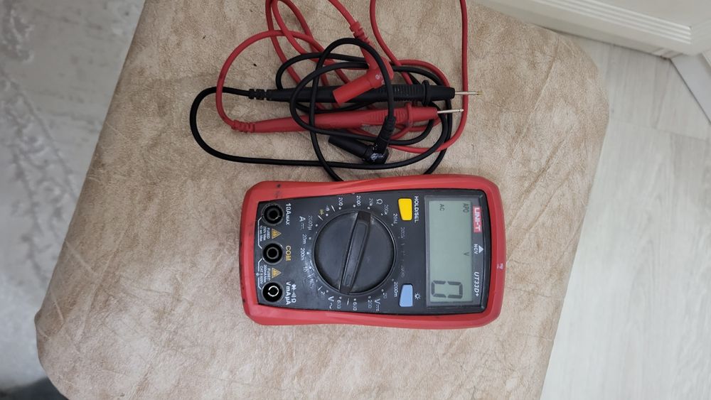 Токоизмерительные клещи. Мултиметр