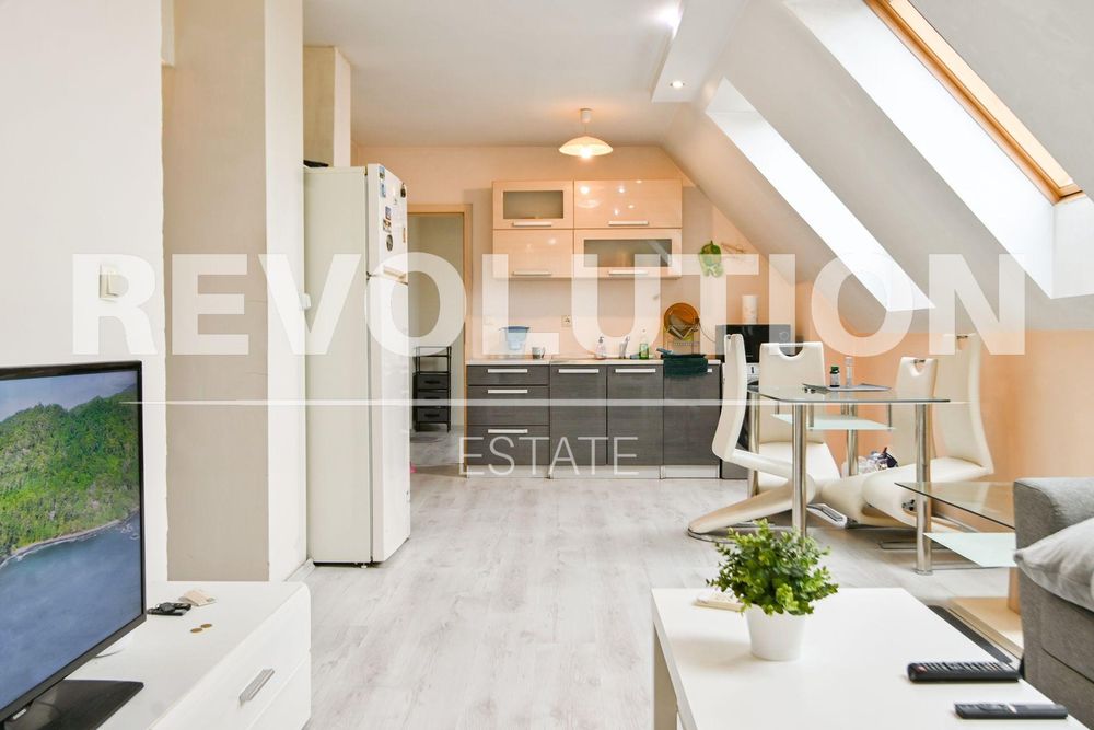 Тристаен апартамент в ж.к. Редута.