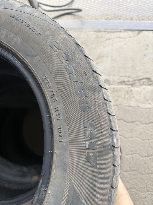 Шины б/у 225/65/17 продам