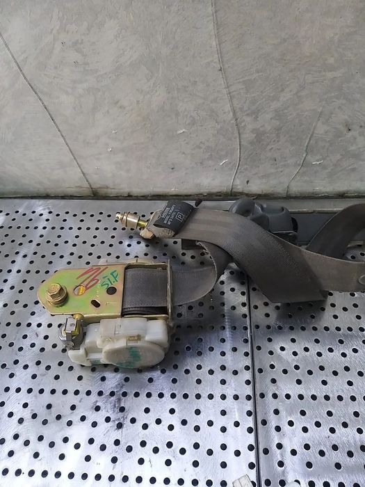 Centura siguranta stanga fata hyundai santa fe 1 sm 2002