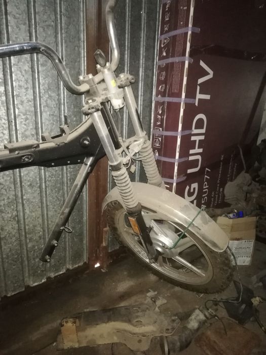 Продам мотоцикл sym 200