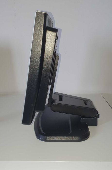 Монитор HP 1740 17"