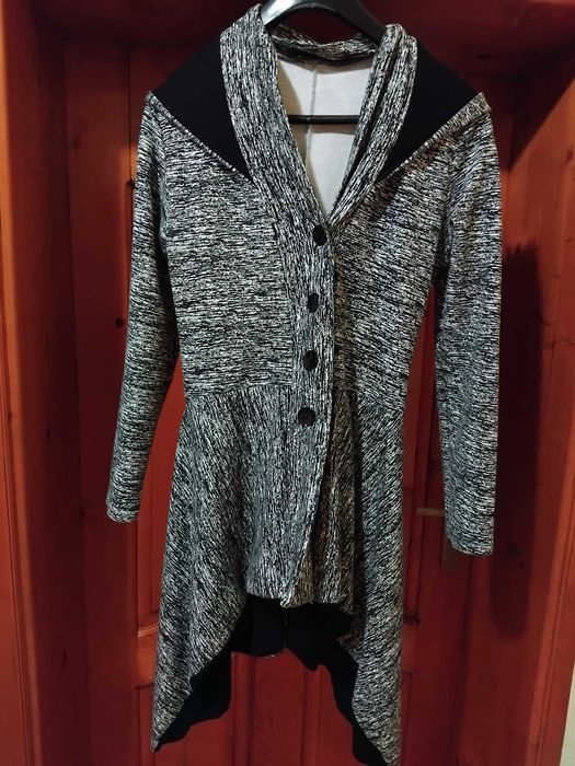 Дамско асиметрично сако