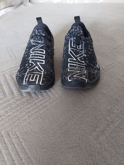 Маратонки унисекс найк