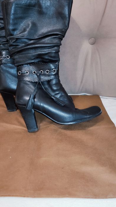 Продам кожаные демисезонные р. 38