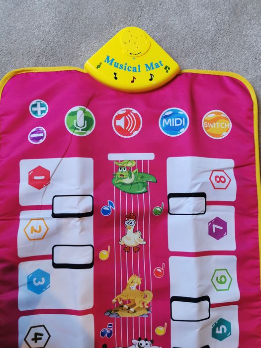 Детско килимче пиано