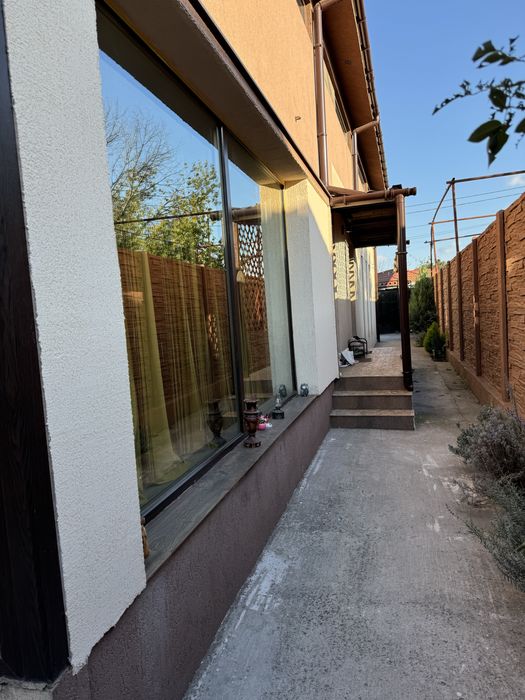 Casa P+M  cu garaj Auto