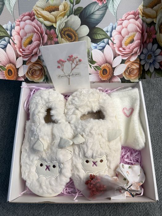 Подарки для девушек, тайная санта