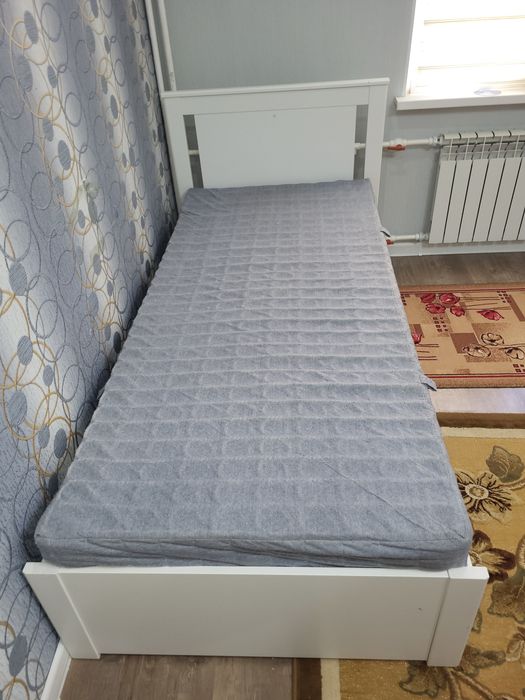 Продаётся односпальная кровать