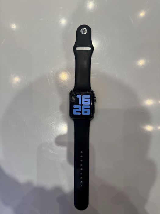 Продам Apple Watch 3 42 mm