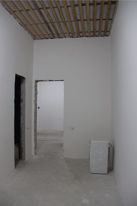 Дом с высокими потолками (4 метра)