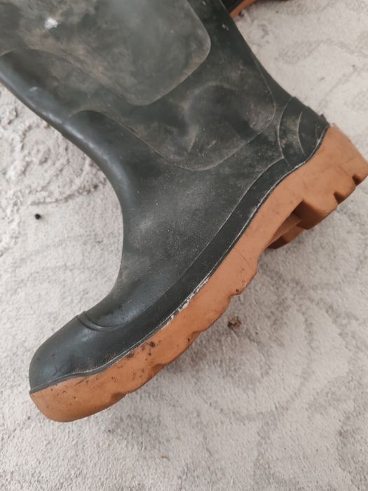 Продам сапоги  резиновые гелевые
