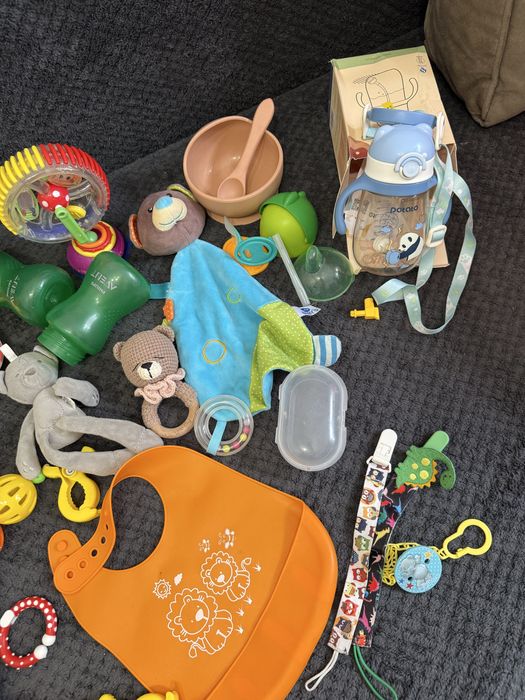 Игрушки погремушки кормление 0+